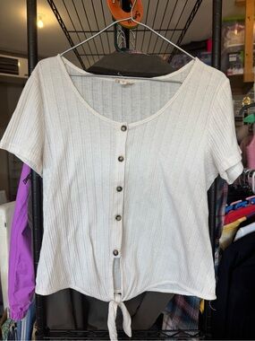 Hem & Thread Cream Ribbed Button-Front Tie Hem Crop Top